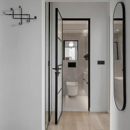 Stylowy Przy Metrze Apartment