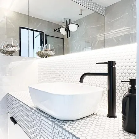 Stylowy Przy Metrze Варшава